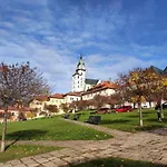 Krizkov Dom Apartment