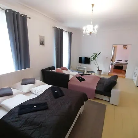 Krizkov Dom * 克雷姆尼察